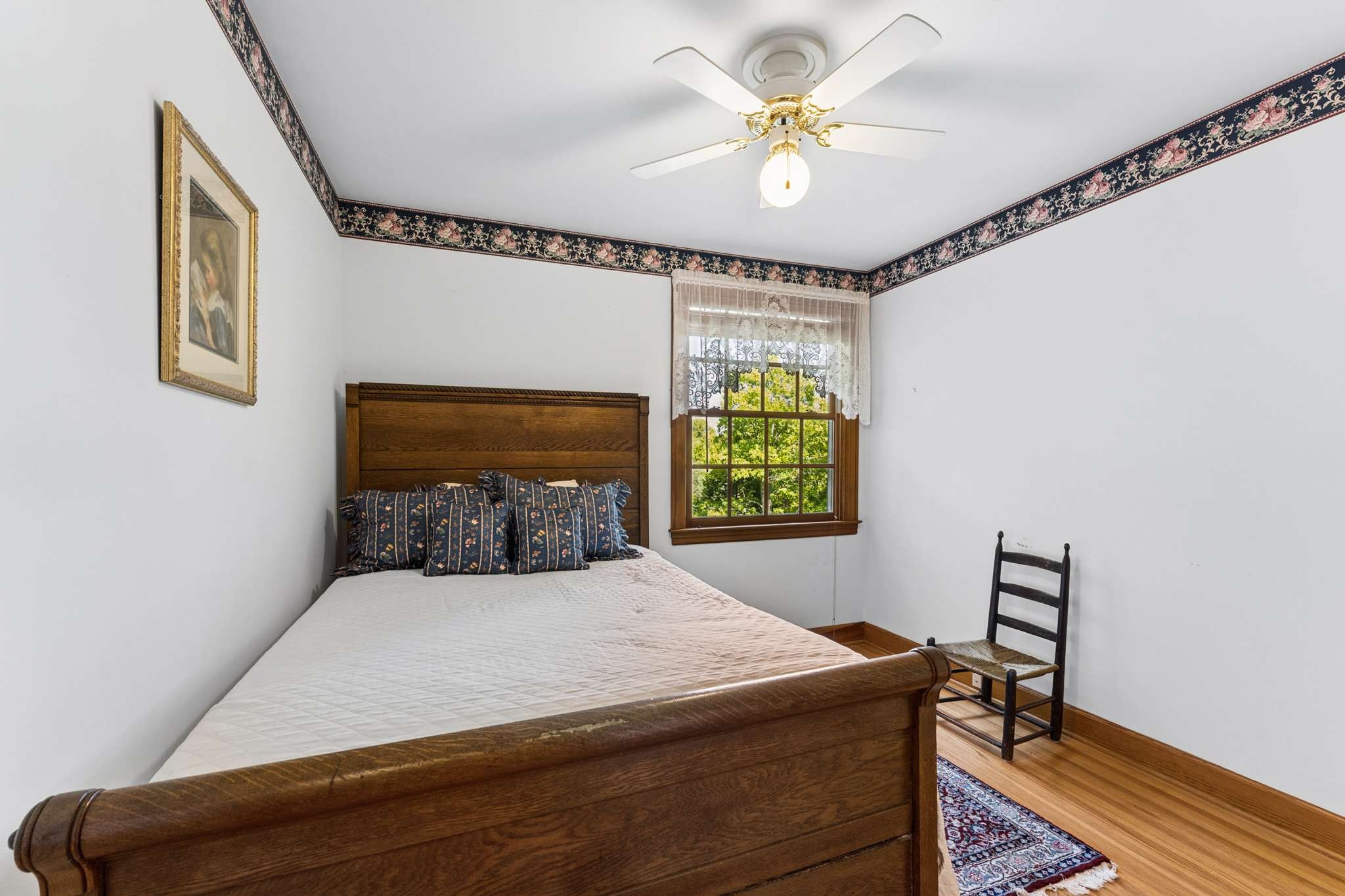 1091 Hidden Valley Rd