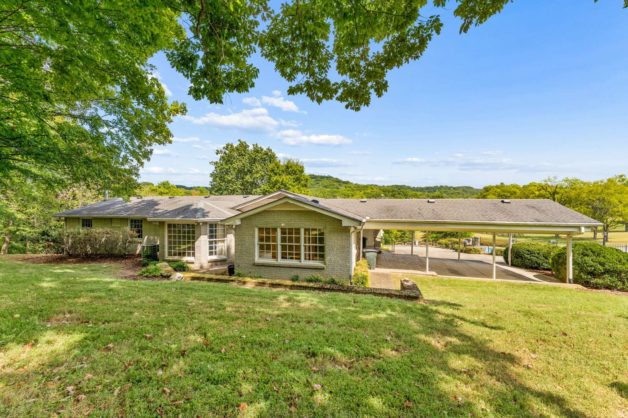 1091 Hidden Valley Rd