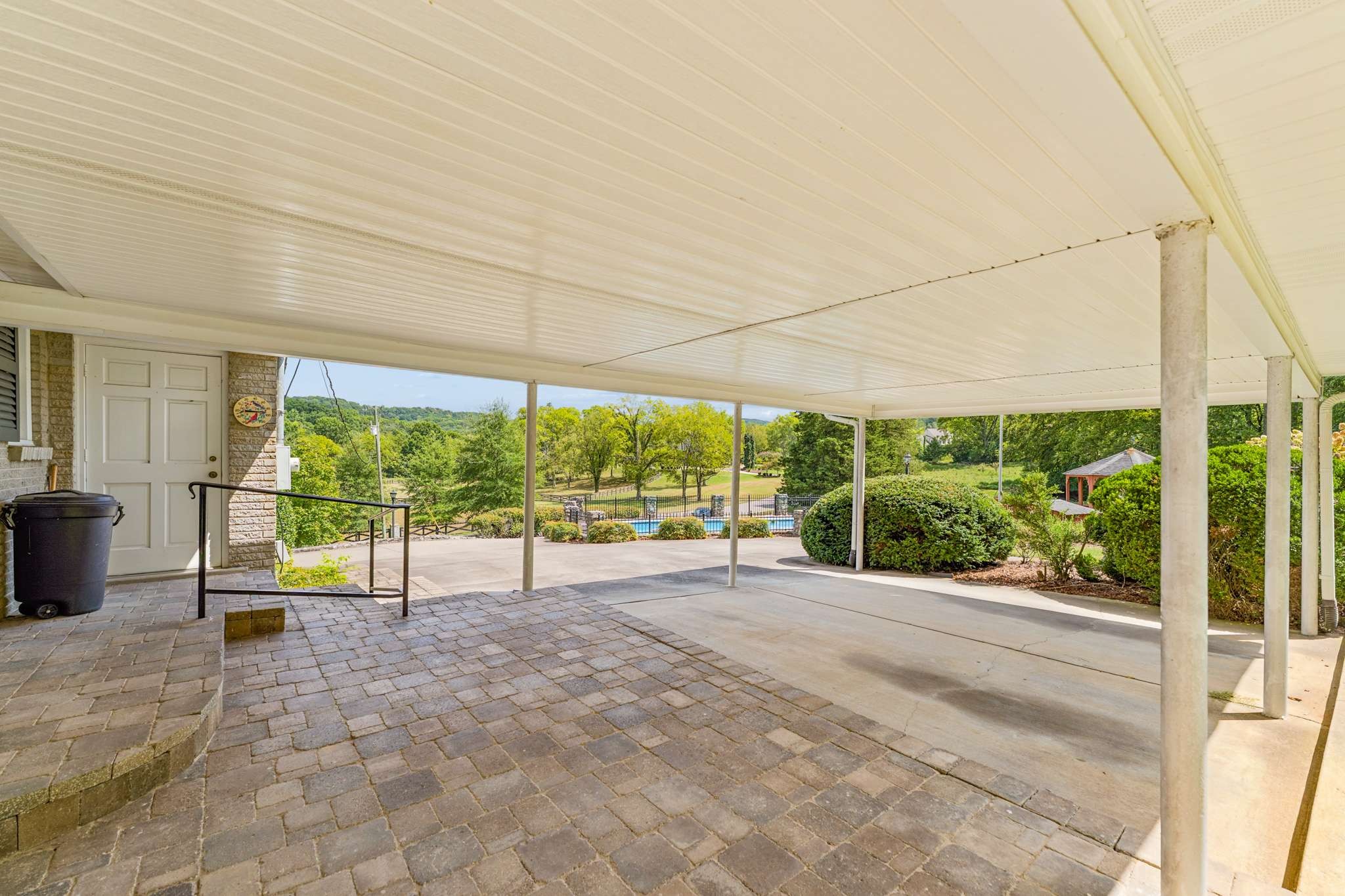 1091 Hidden Valley Rd
