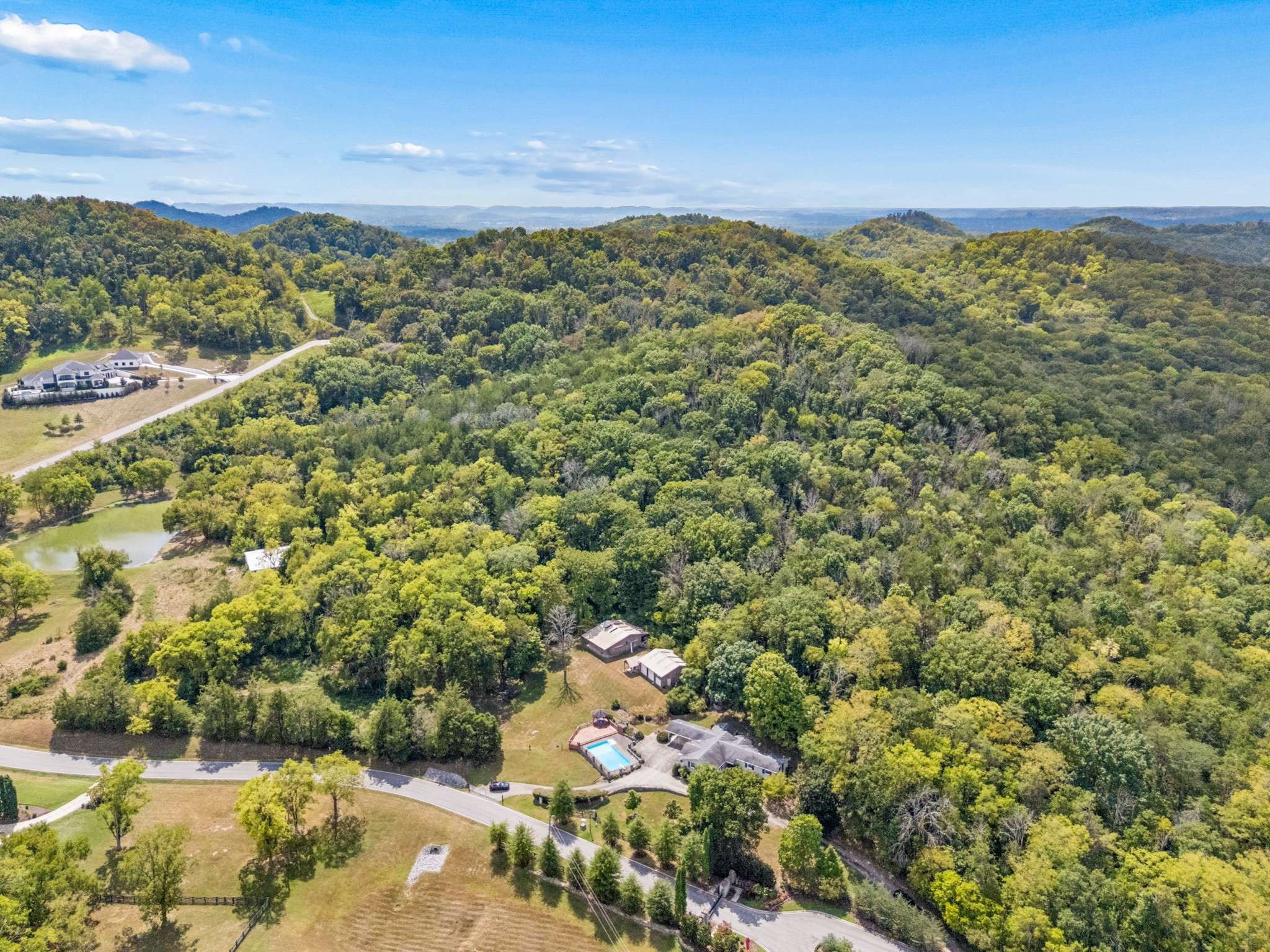 1091 Hidden Valley Rd