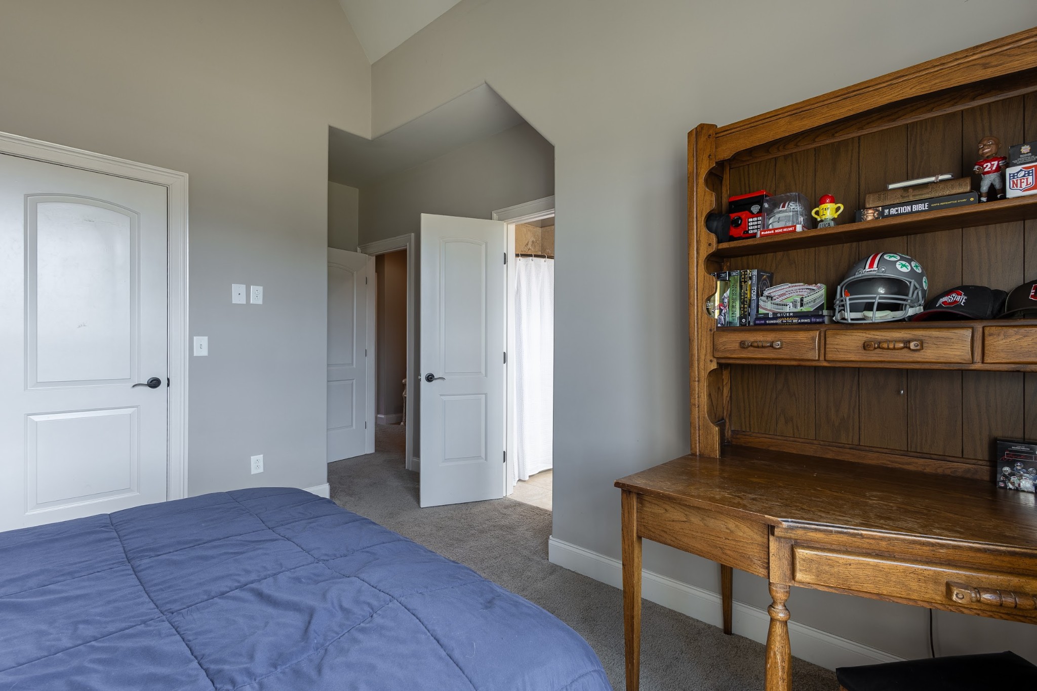 4608 Nadine Ln