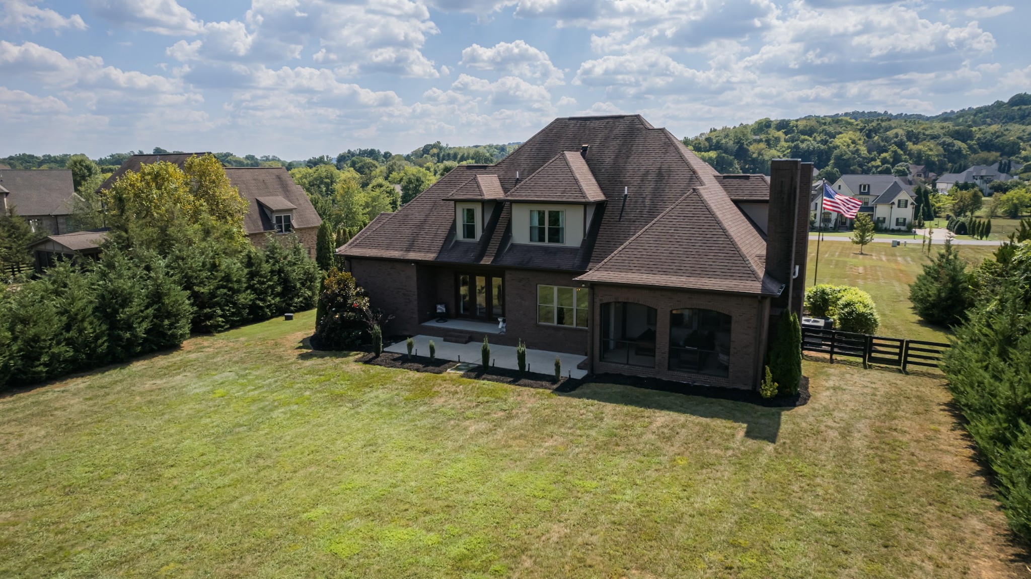 4608 Nadine Ln