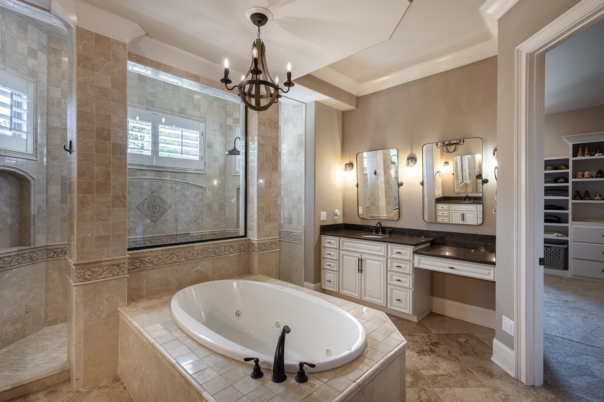 4608 Nadine Ln