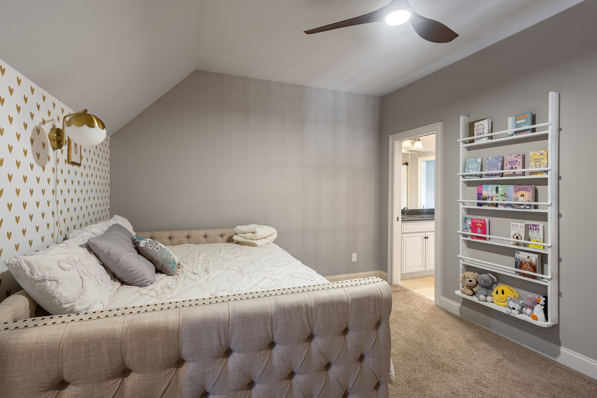 4608 Nadine Ln