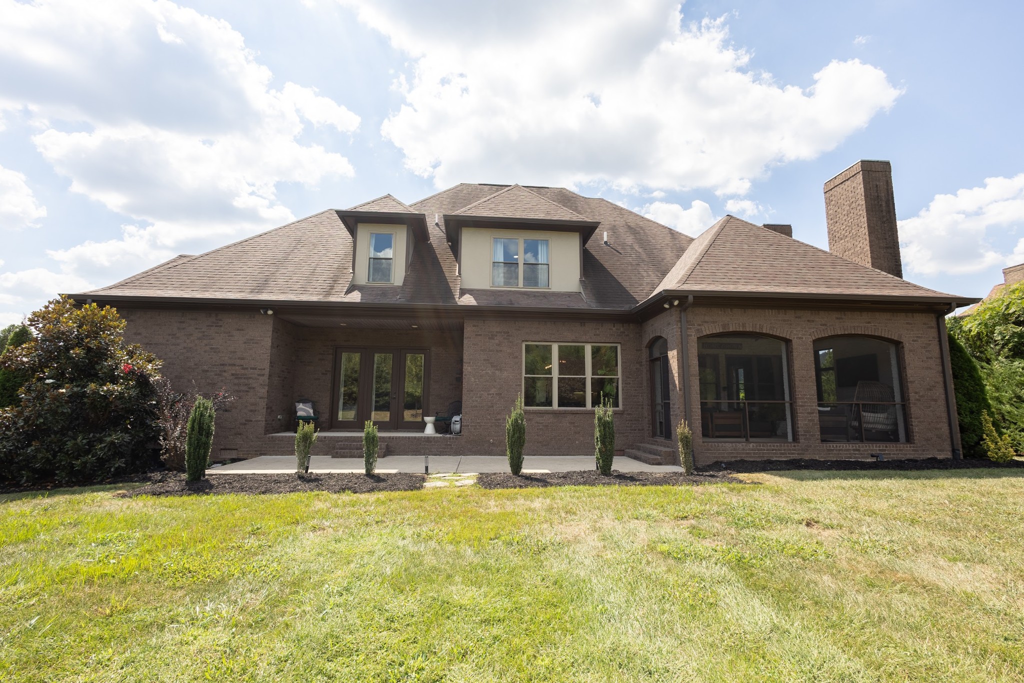 4608 Nadine Ln