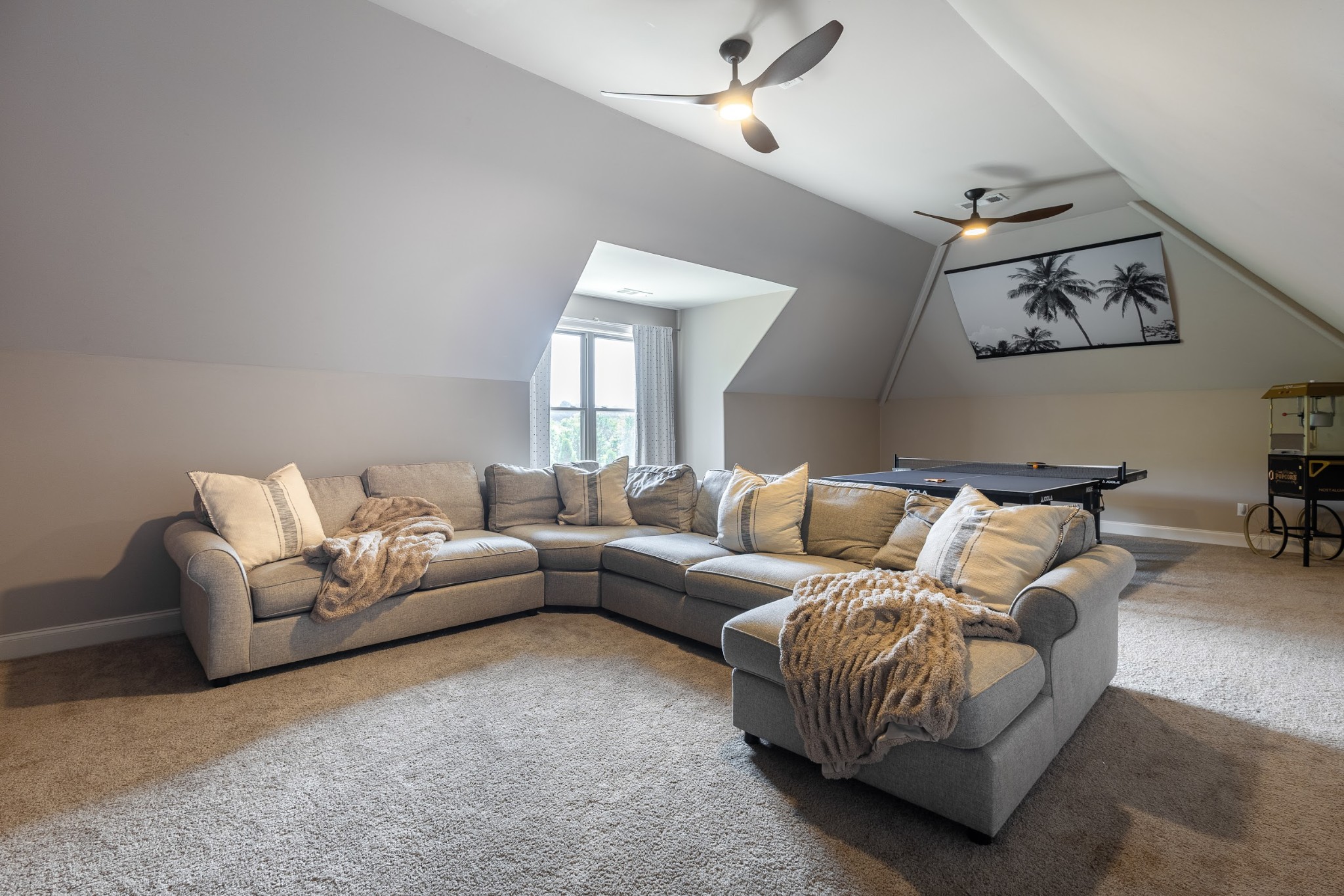 4608 Nadine Ln
