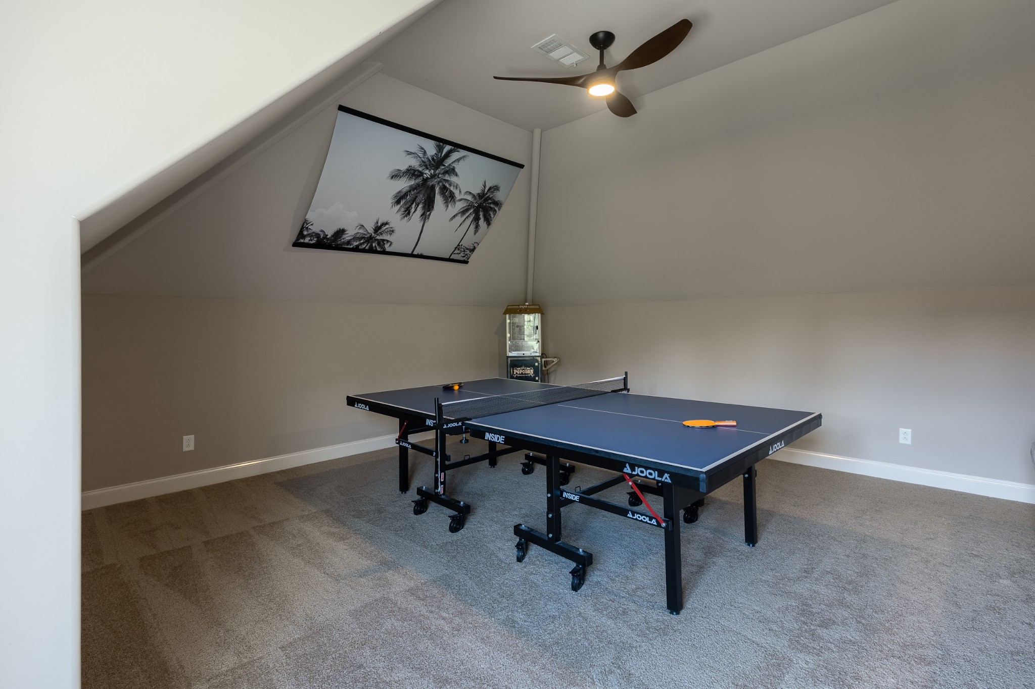 4608 Nadine Ln