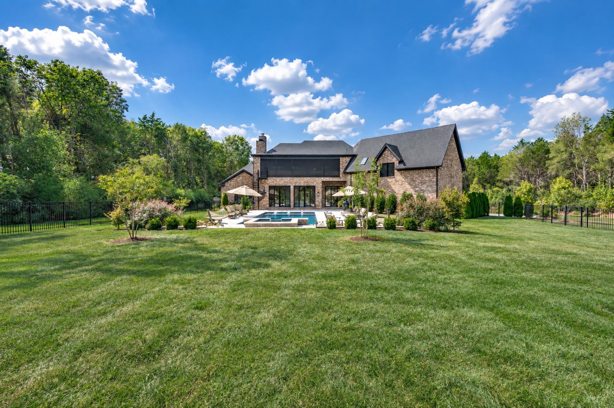 4004 Trinity Rd