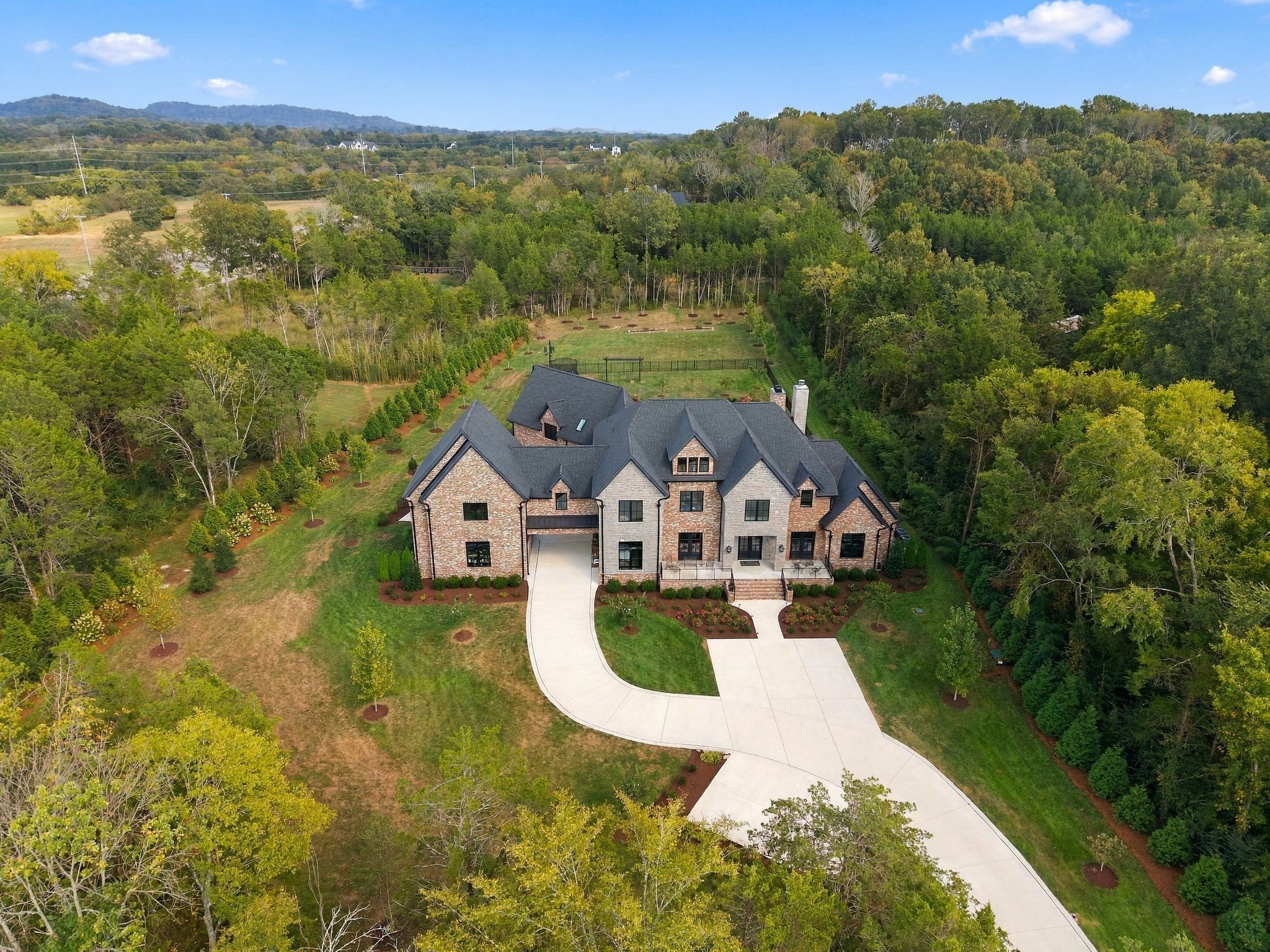4004 Trinity Rd