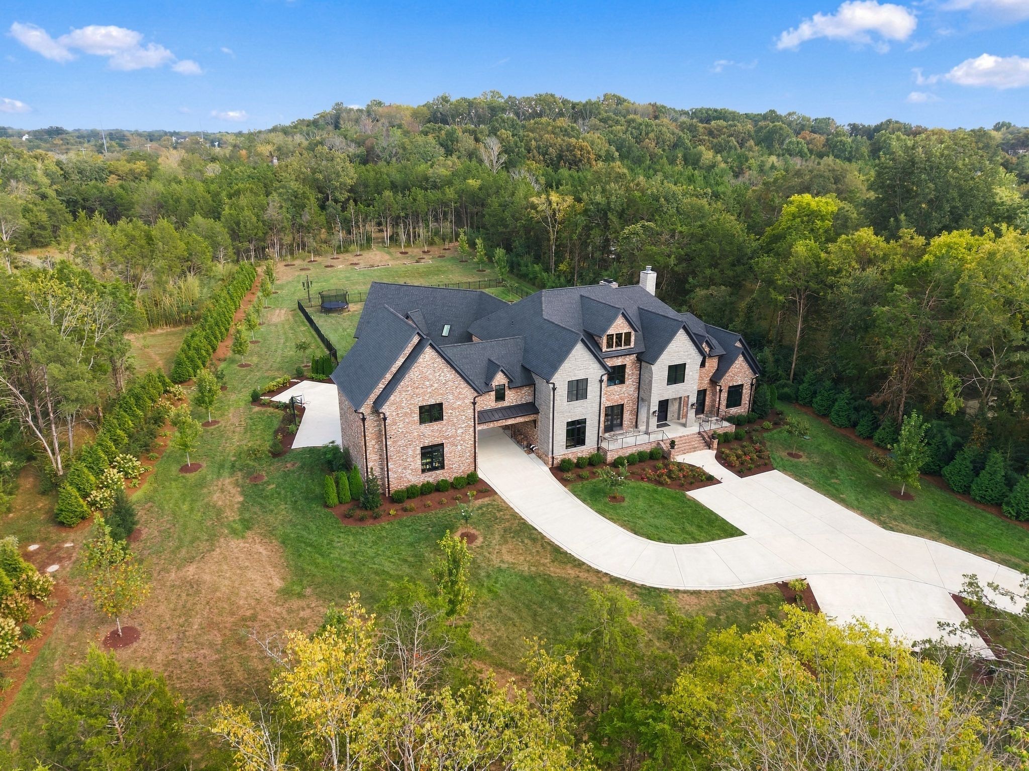4004 Trinity Rd