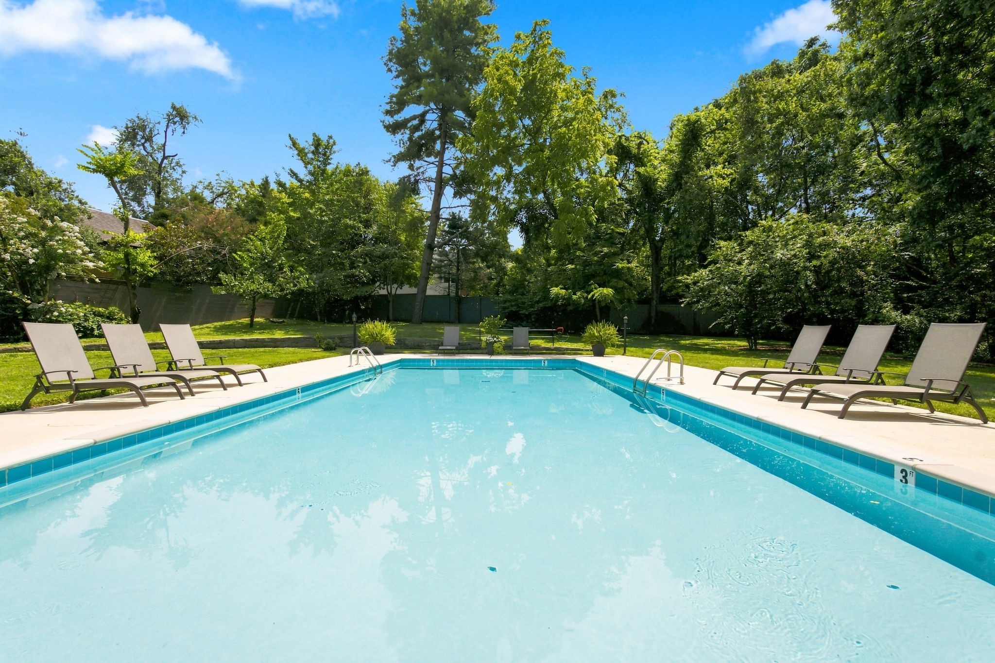 105 Leake Ave Unit: 64