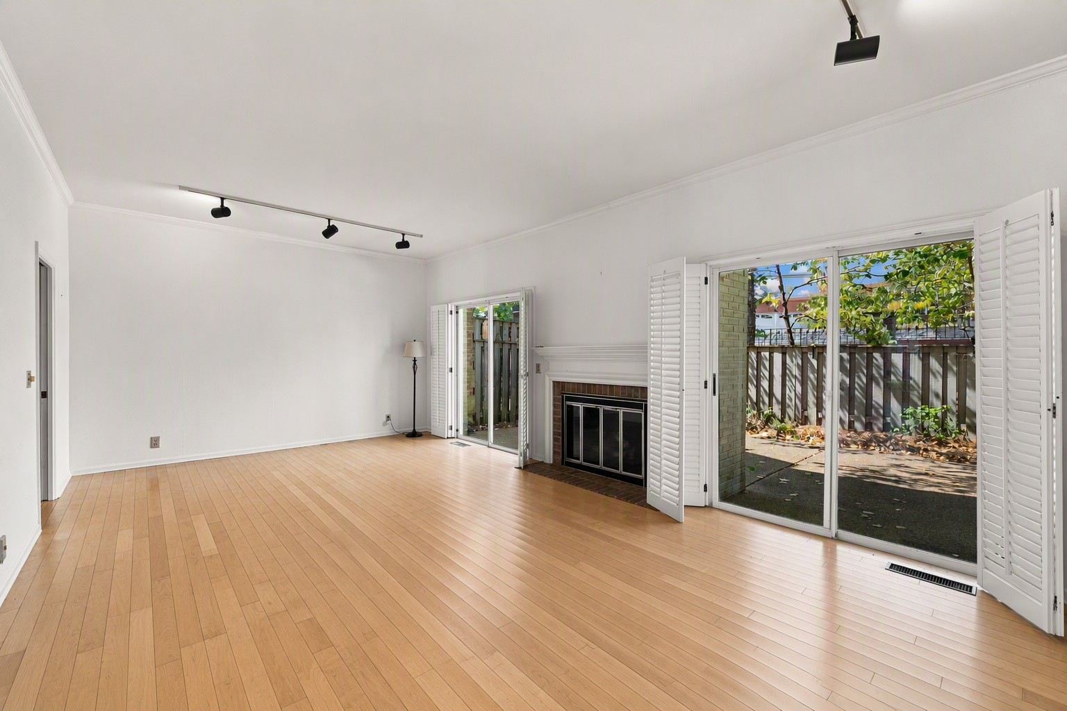 4400 Belmont Park Ter Unit: 252