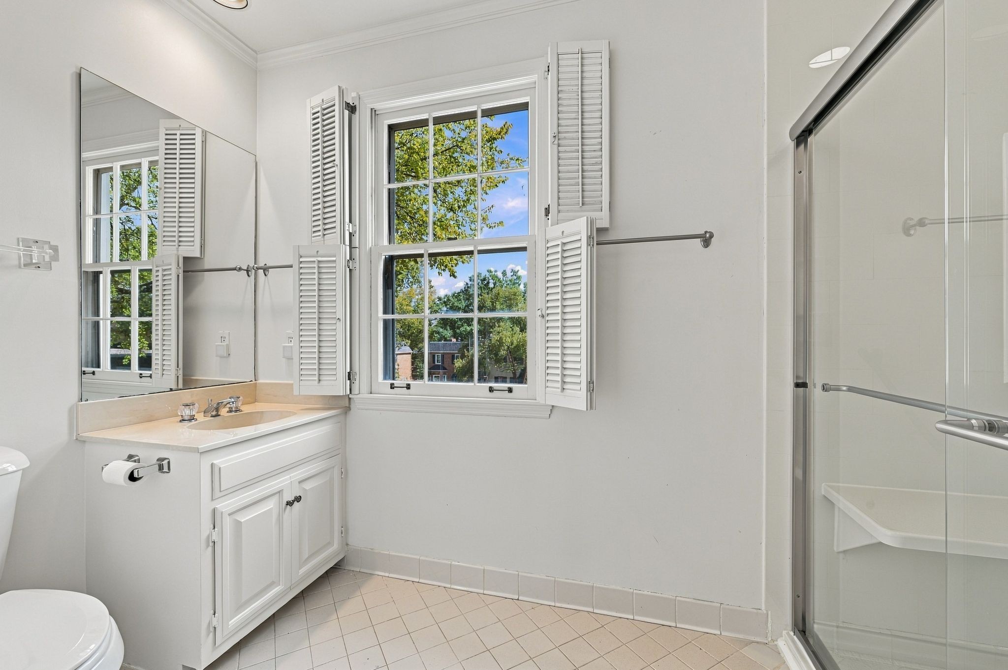 4400 Belmont Park Ter Unit: 252