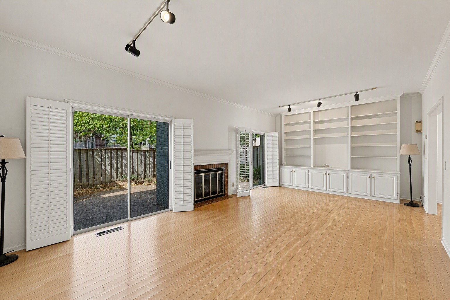 4400 Belmont Park Ter Unit: 252