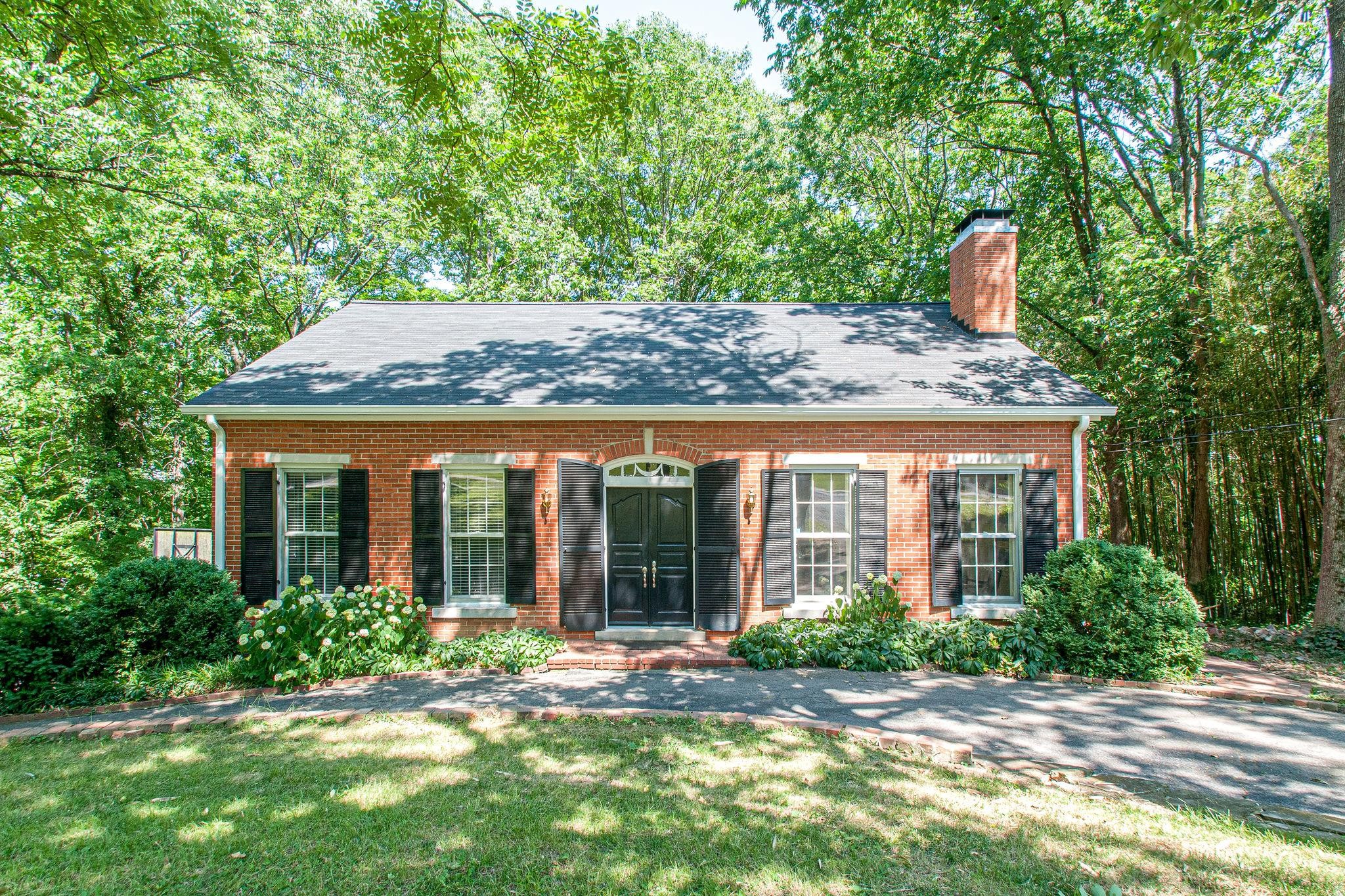 916 Rodney Dr