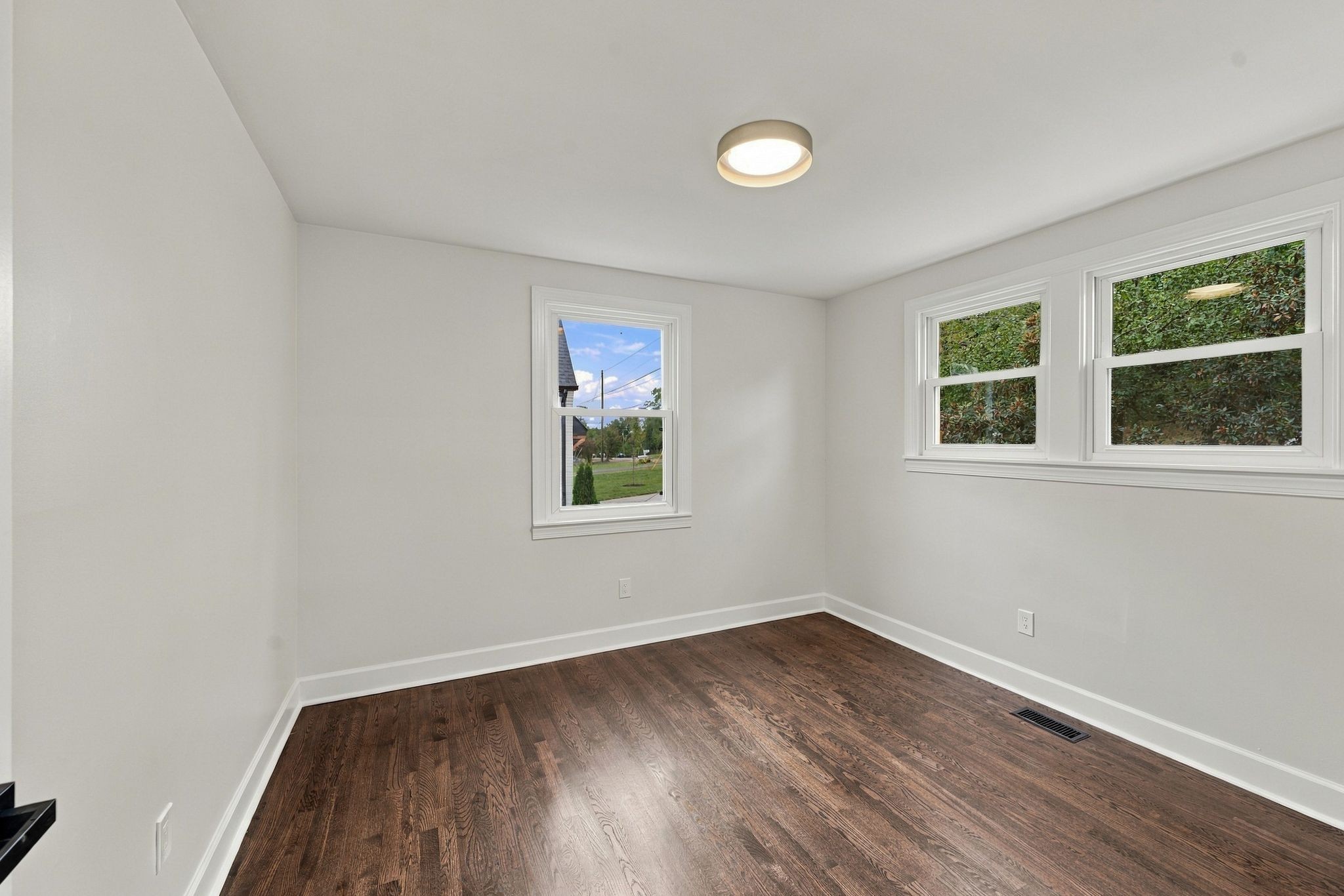 2935 Sinbad Dr
