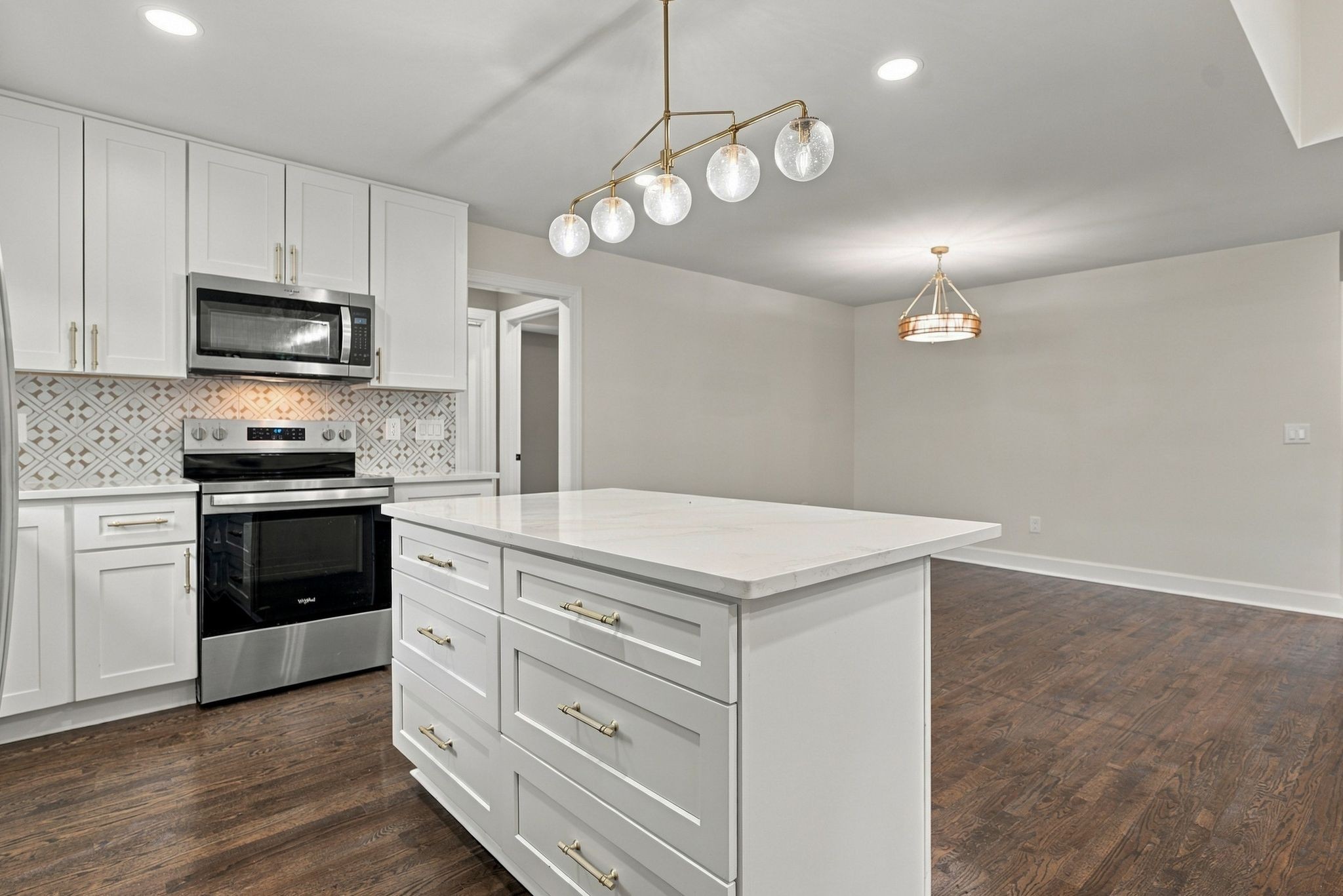 2935 Sinbad Dr