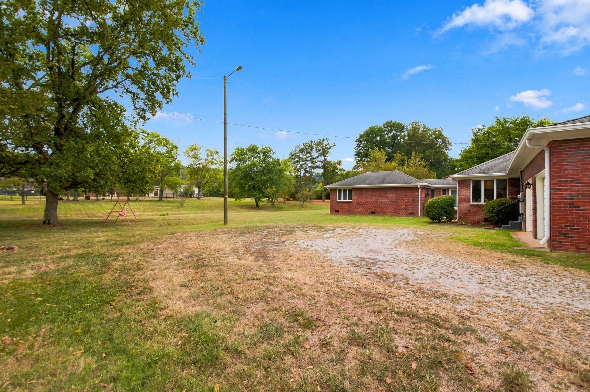 6313 Robin Hill Road