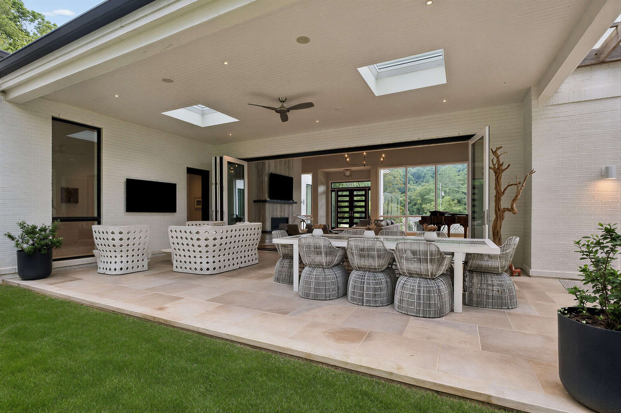 6532 Jocelyn Hollow Rd