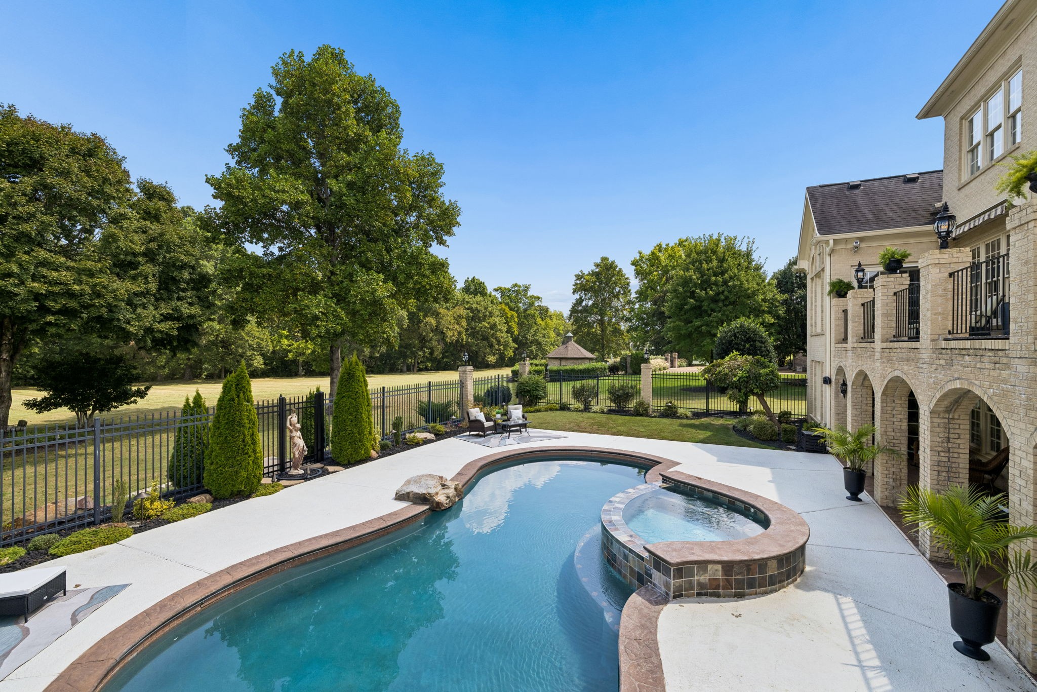 6210 Belle Rive Dr