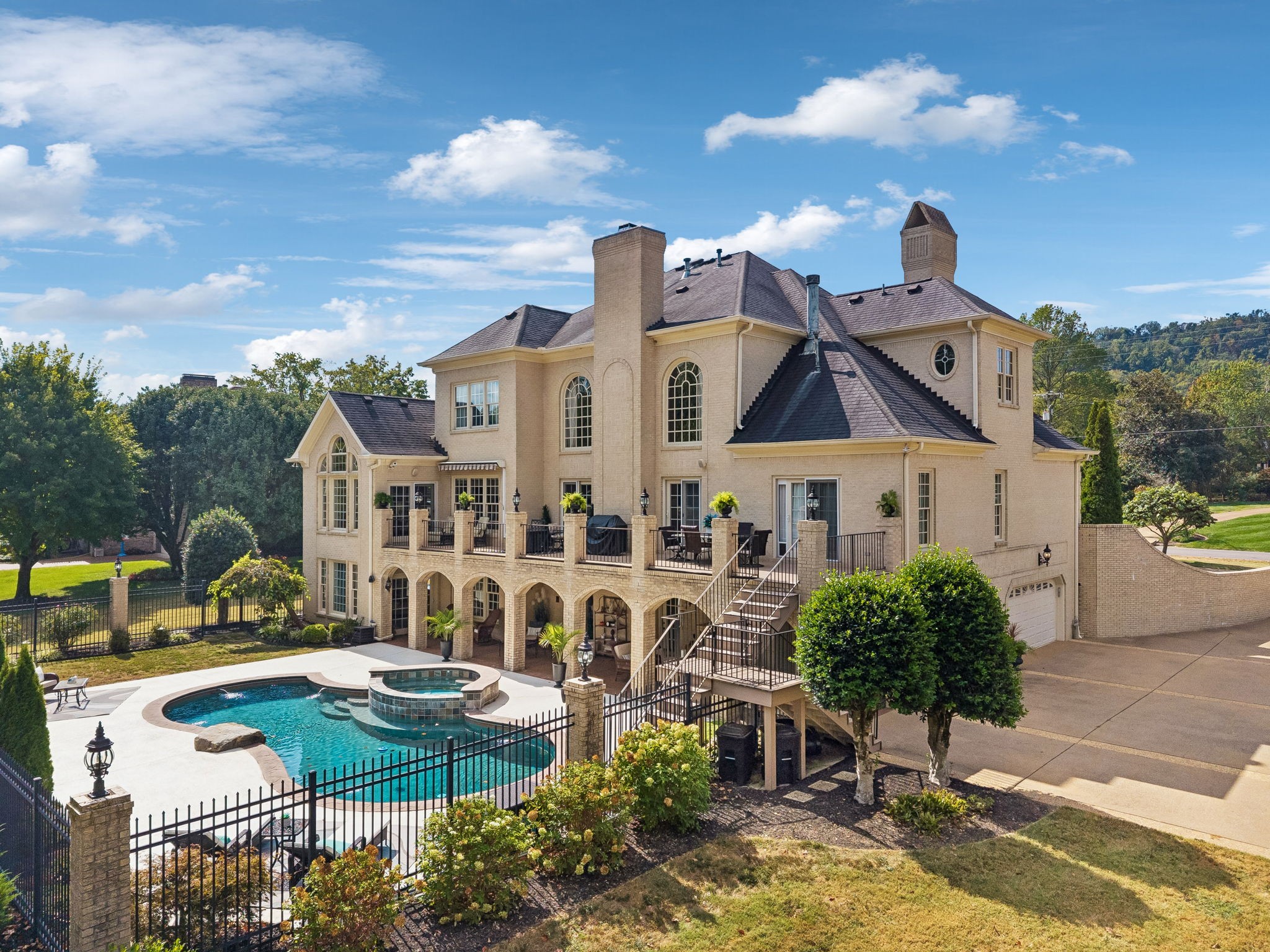 6210 Belle Rive Dr