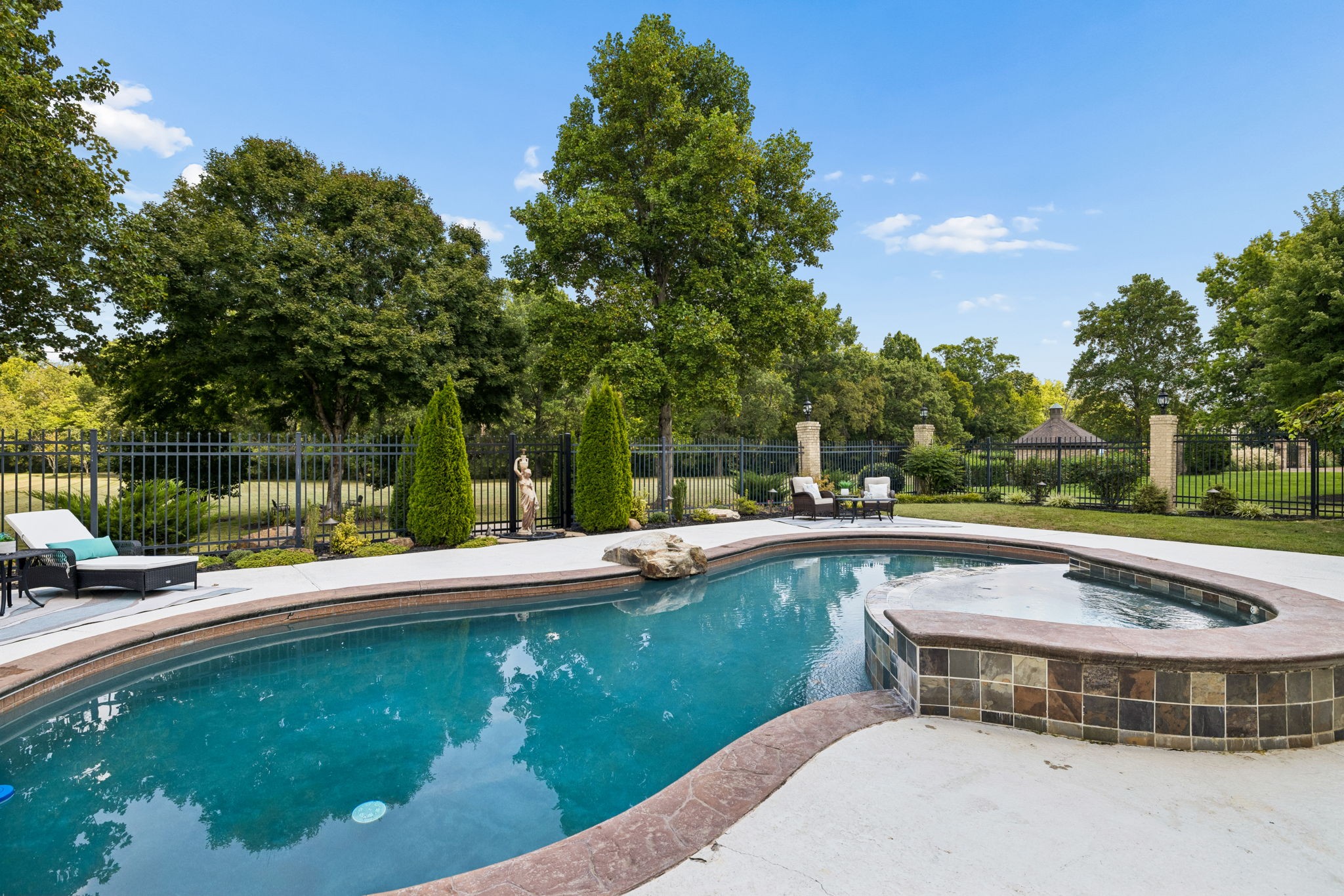6210 Belle Rive Dr