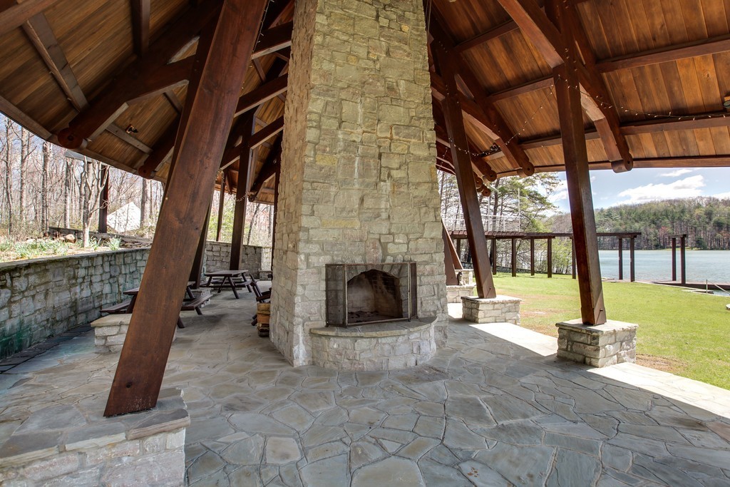 1071 Long Mountain Trail