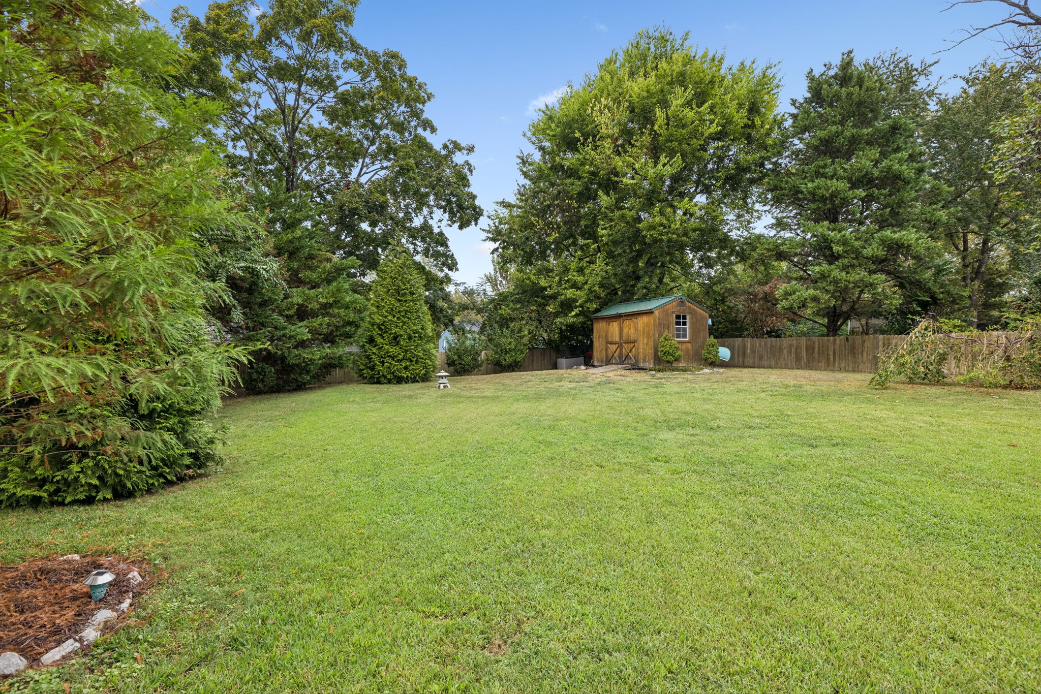 5015 Montclair Dr
