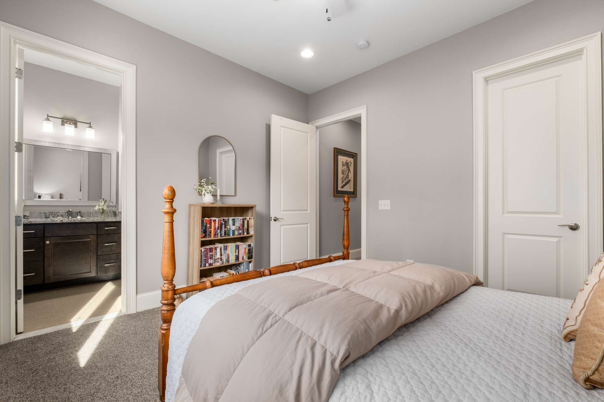 1236 Saxon Dr