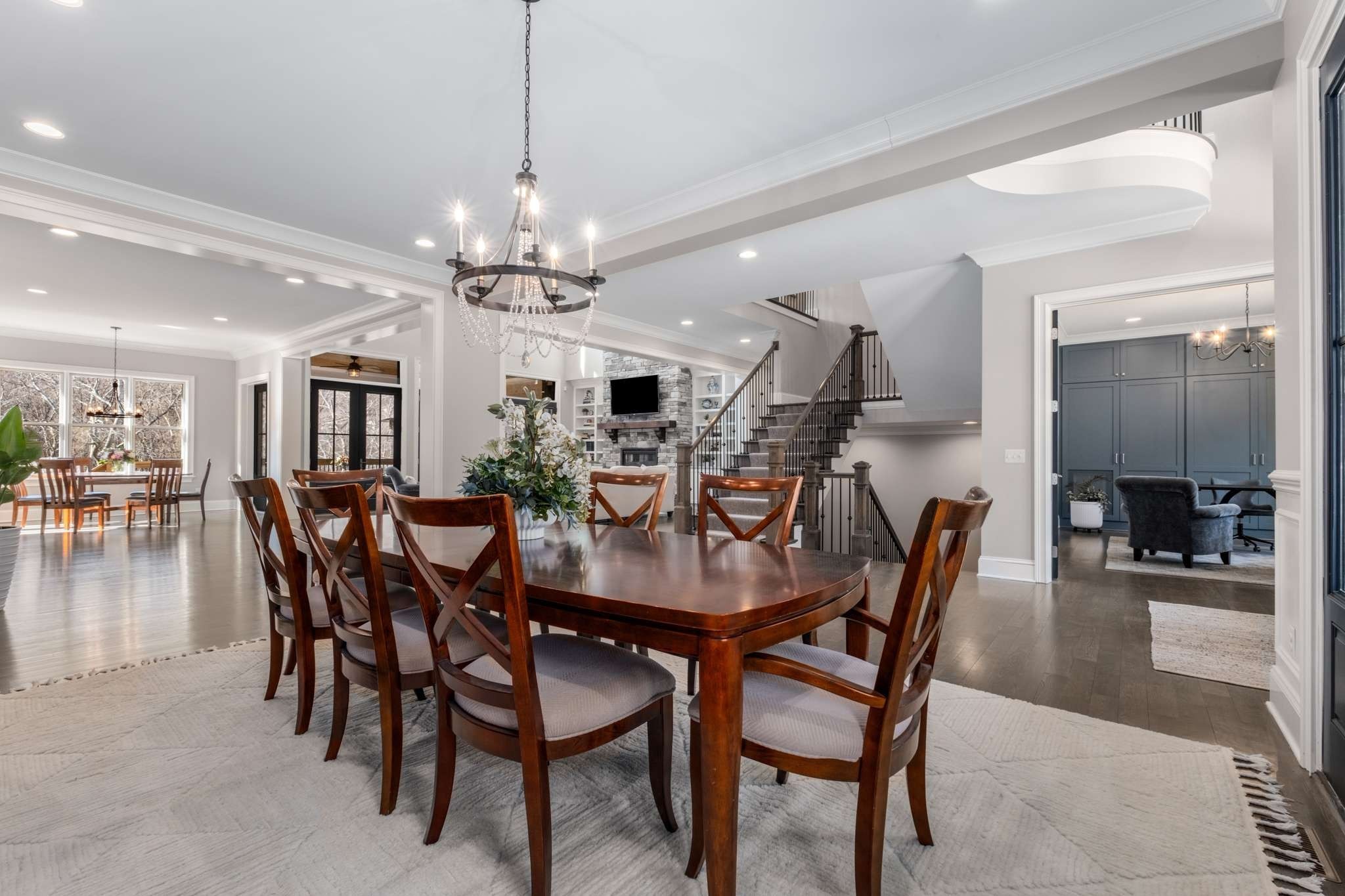 1236 Saxon Dr