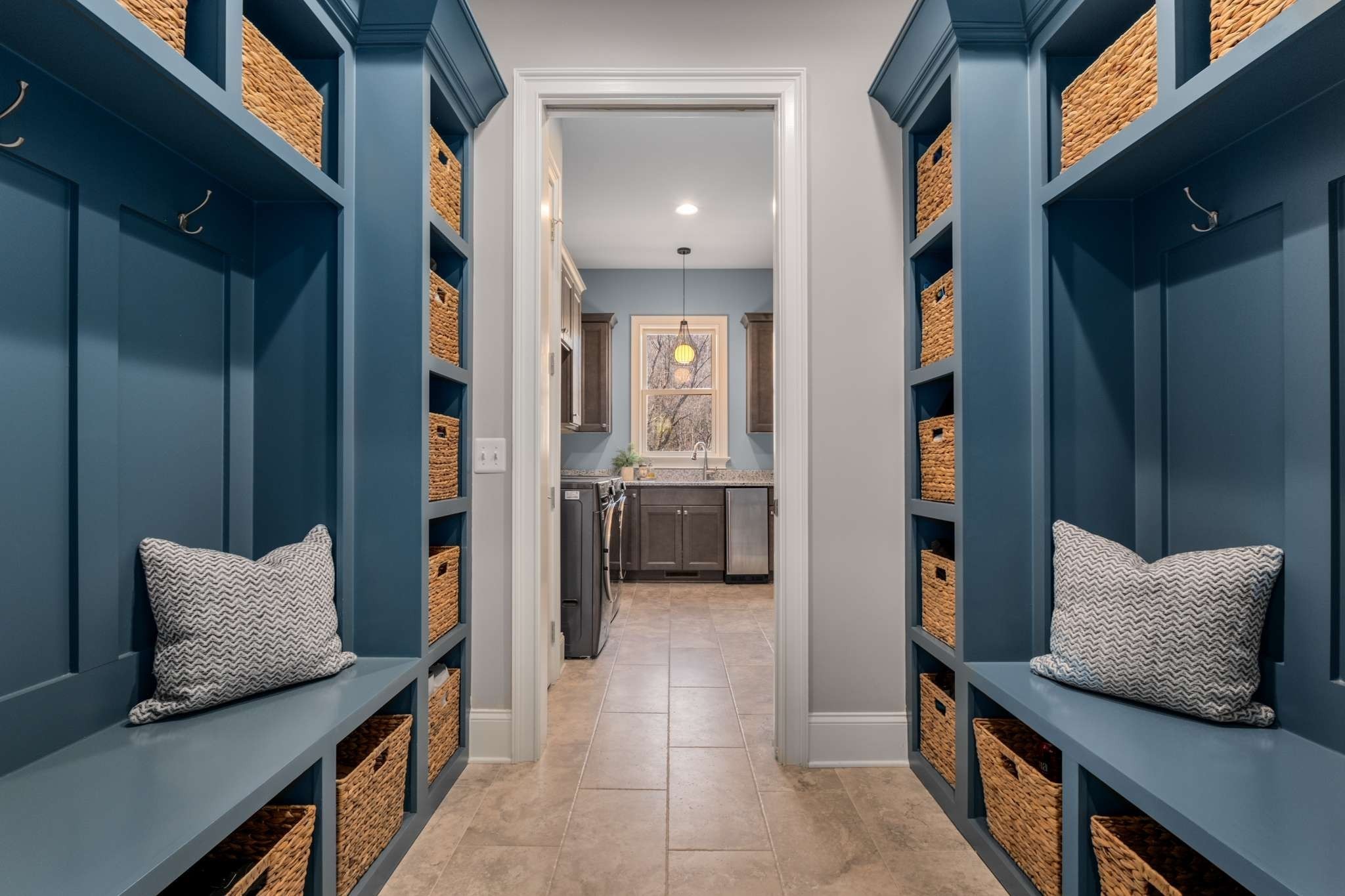 1236 Saxon Dr