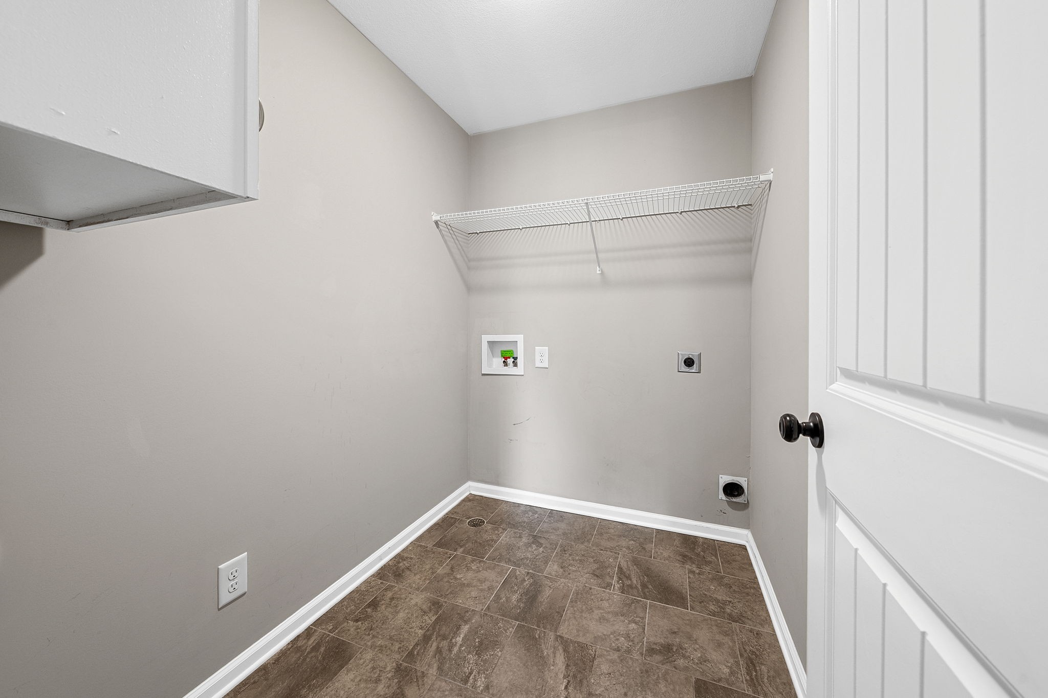1320 Winterset Dr