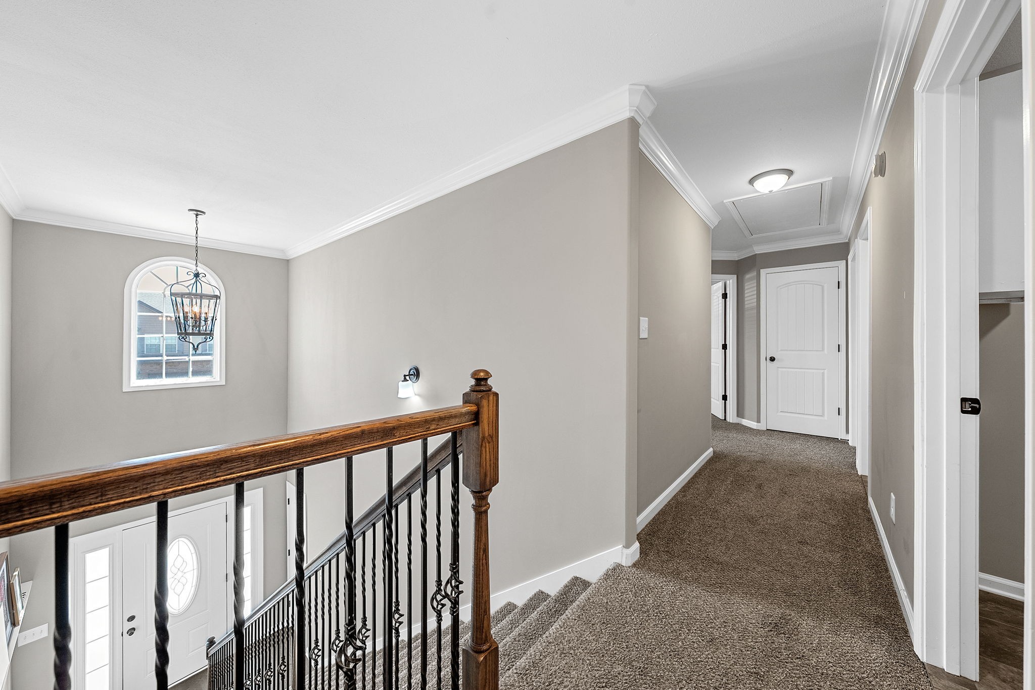 1320 Winterset Dr