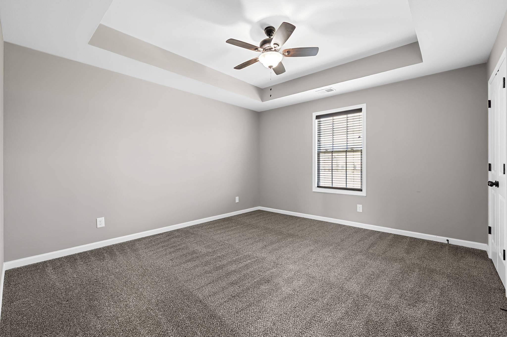 1320 Winterset Dr