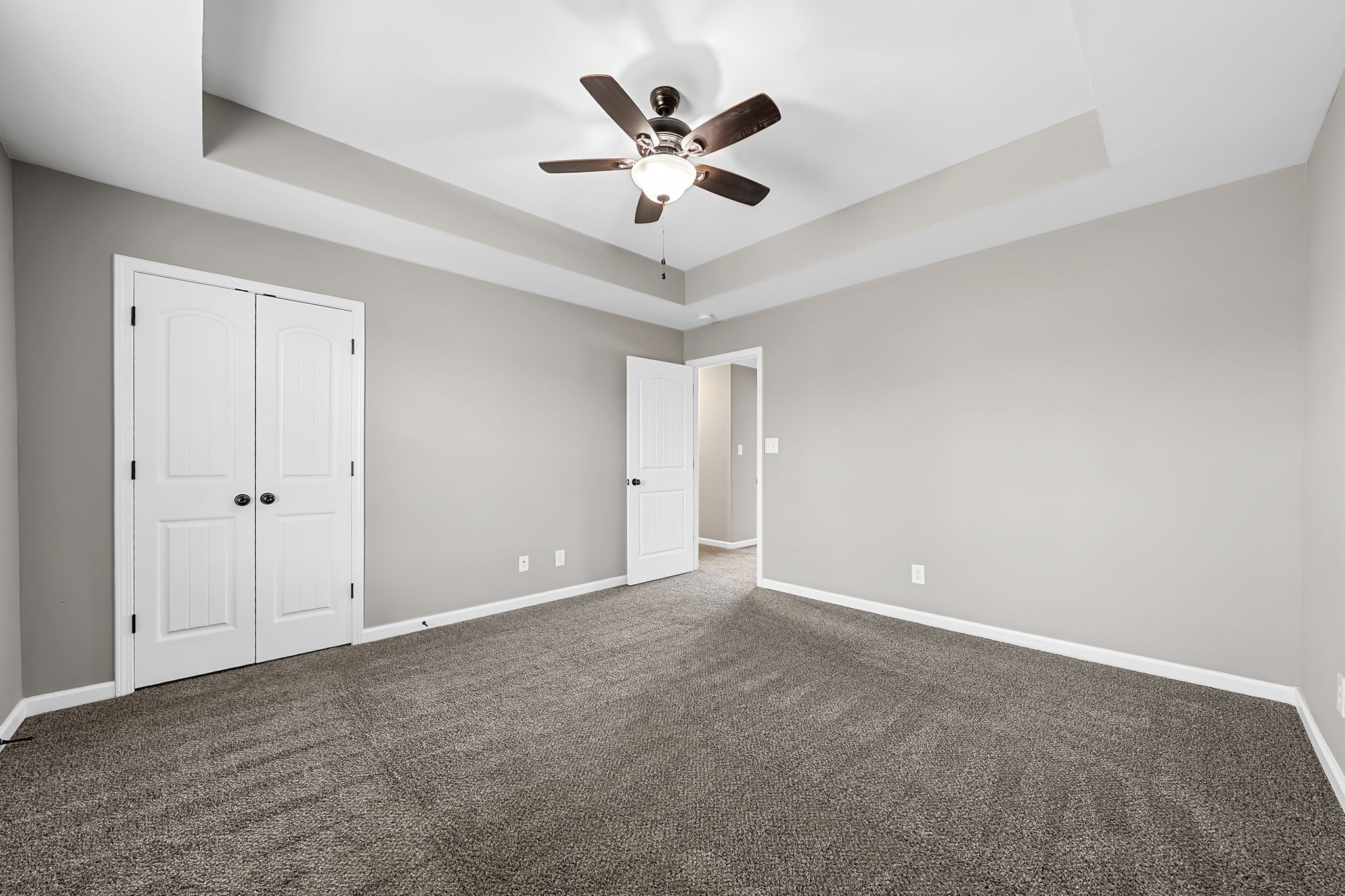 1320 Winterset Dr