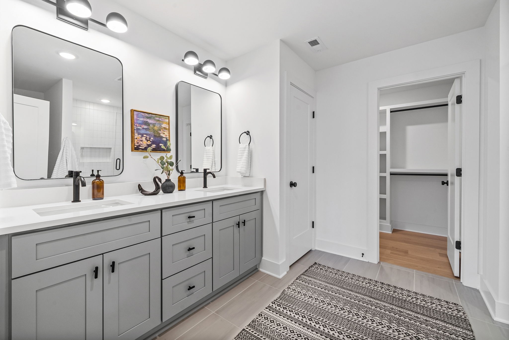 550 Markham St Unit: 33