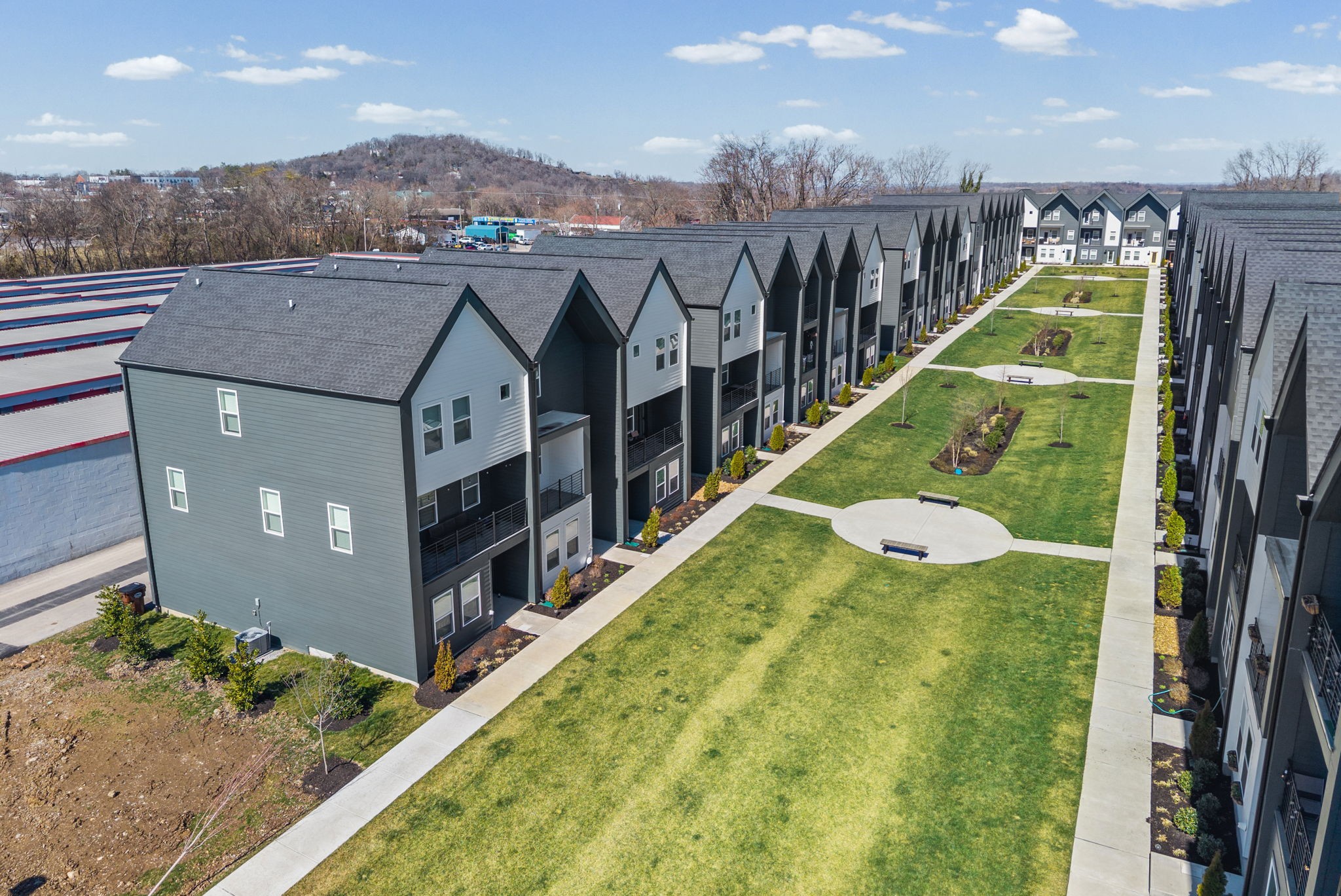 550 Markham St Unit: 33