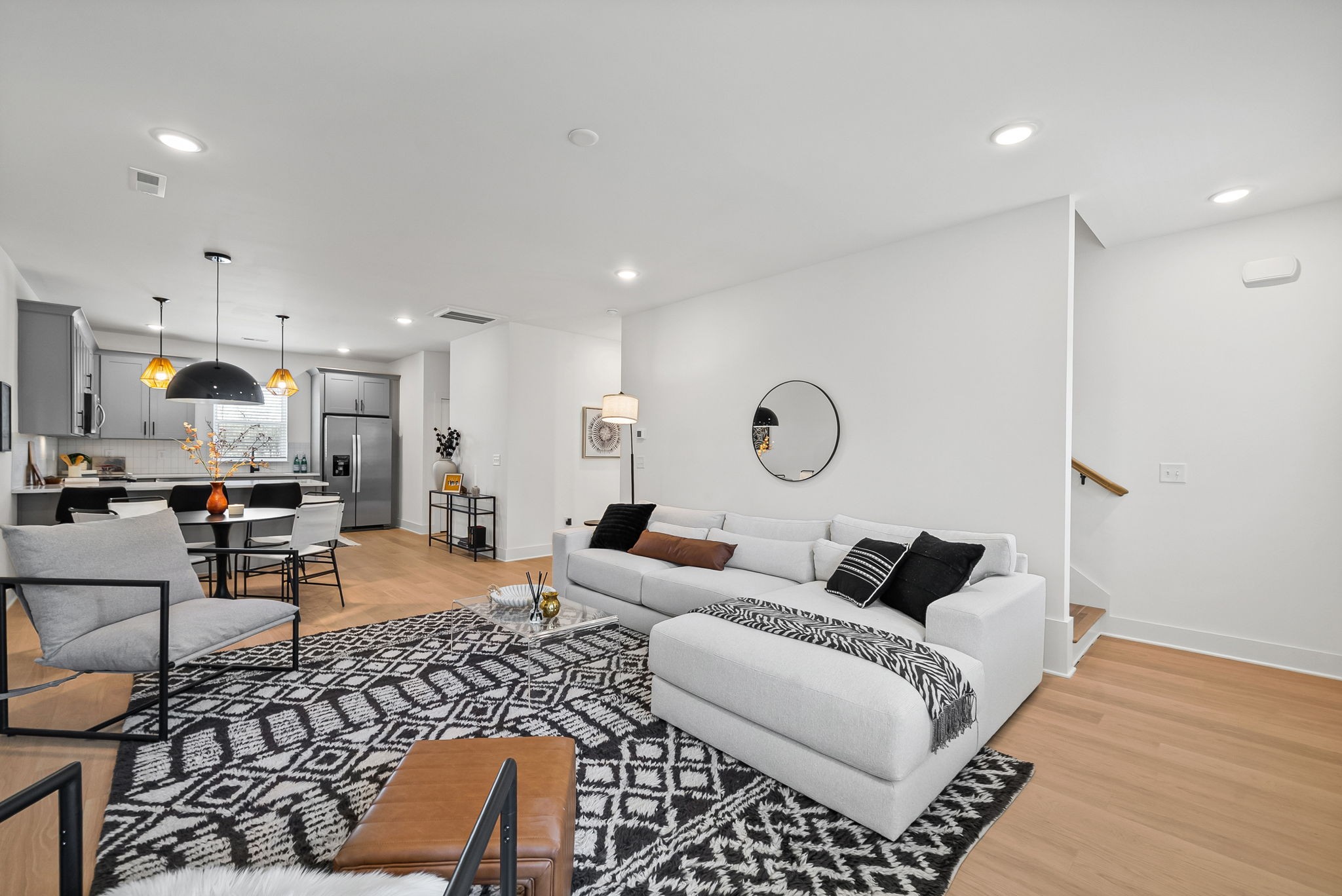 550 Markham St Unit: 33