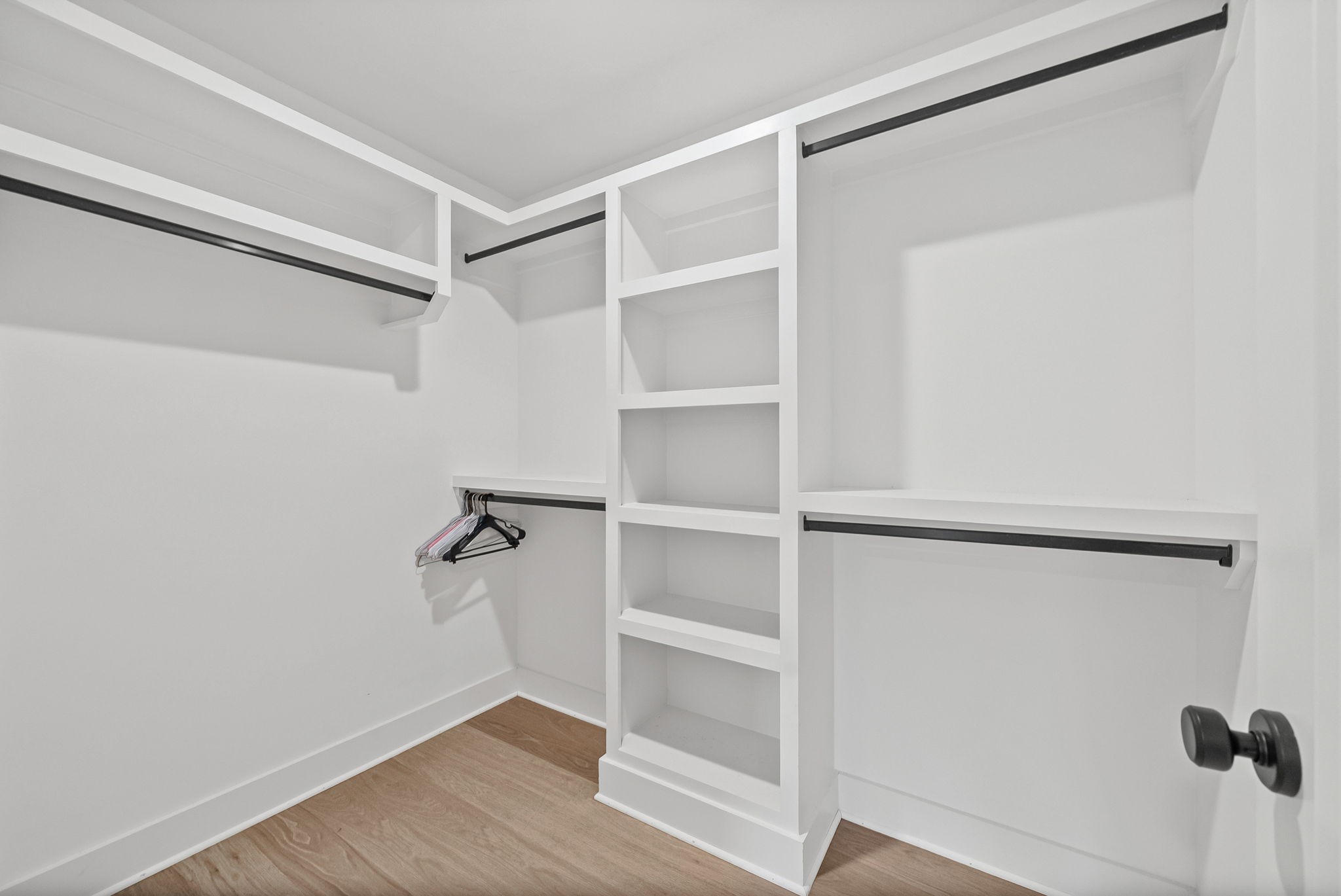 550 Markham St Unit: 33