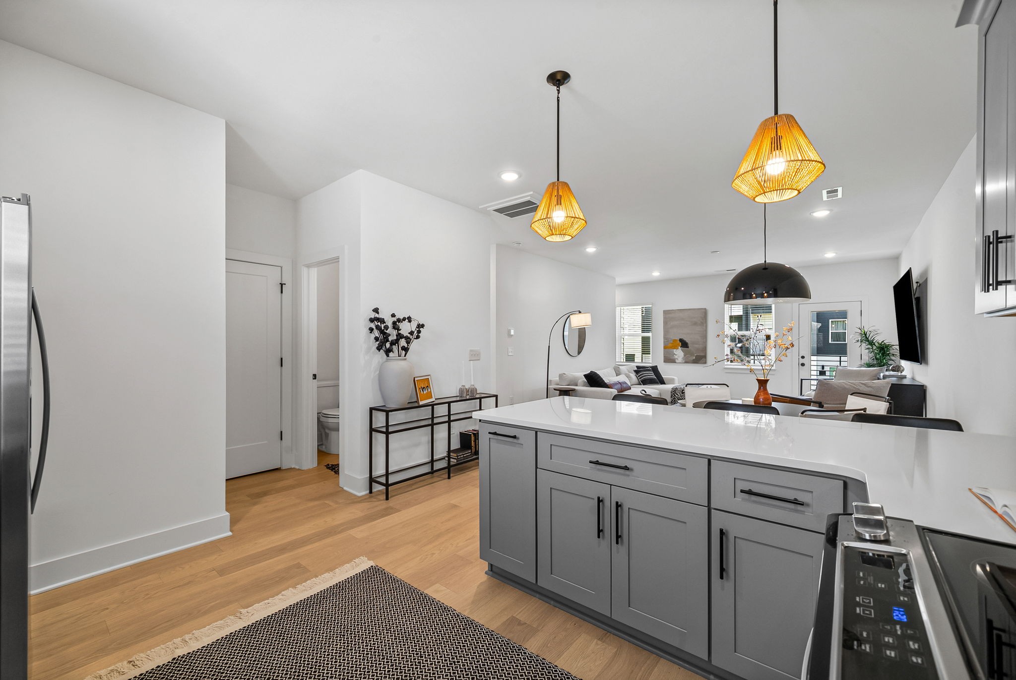 550 Markham St Unit: 33