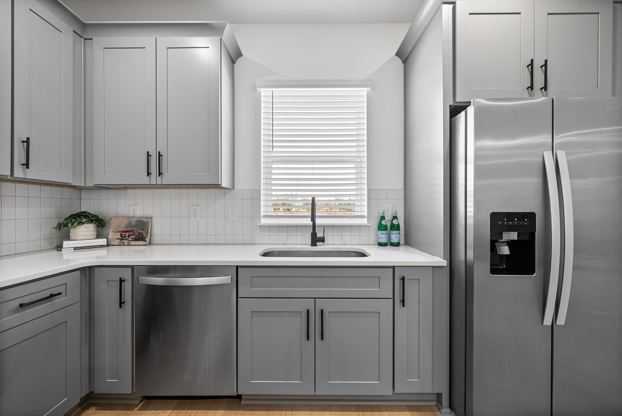 550 Markham St Unit: 33
