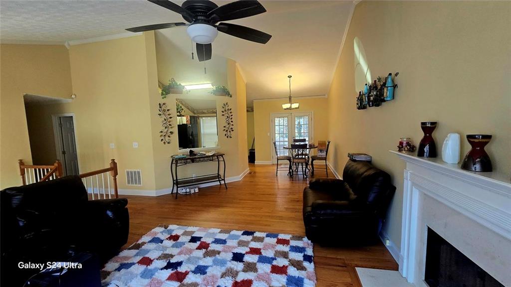 870 Long Branch Circle