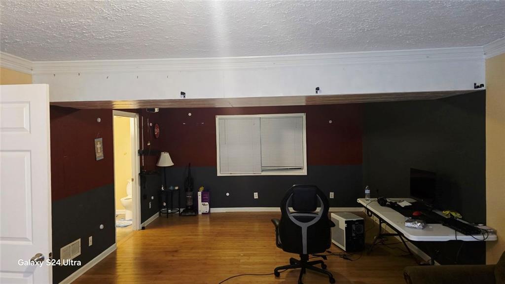 870 Long Branch Circle