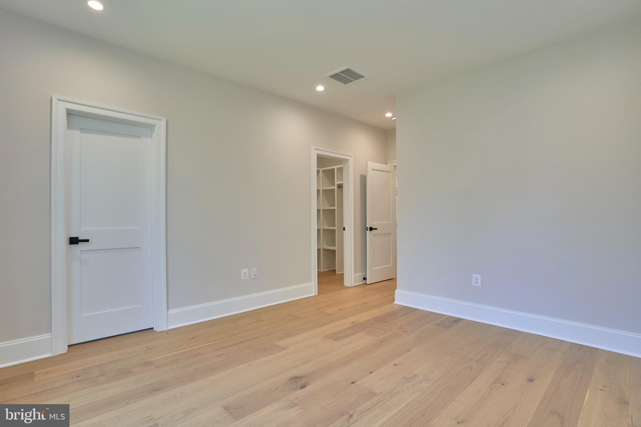 1925 Hunter Mill Rd