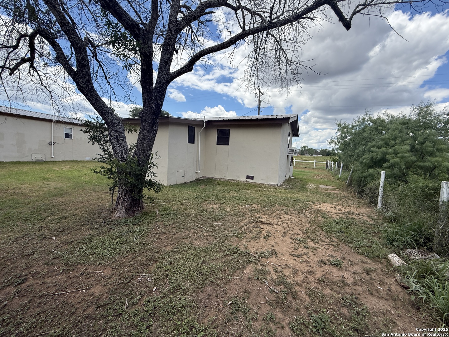 13338 Interstate 35