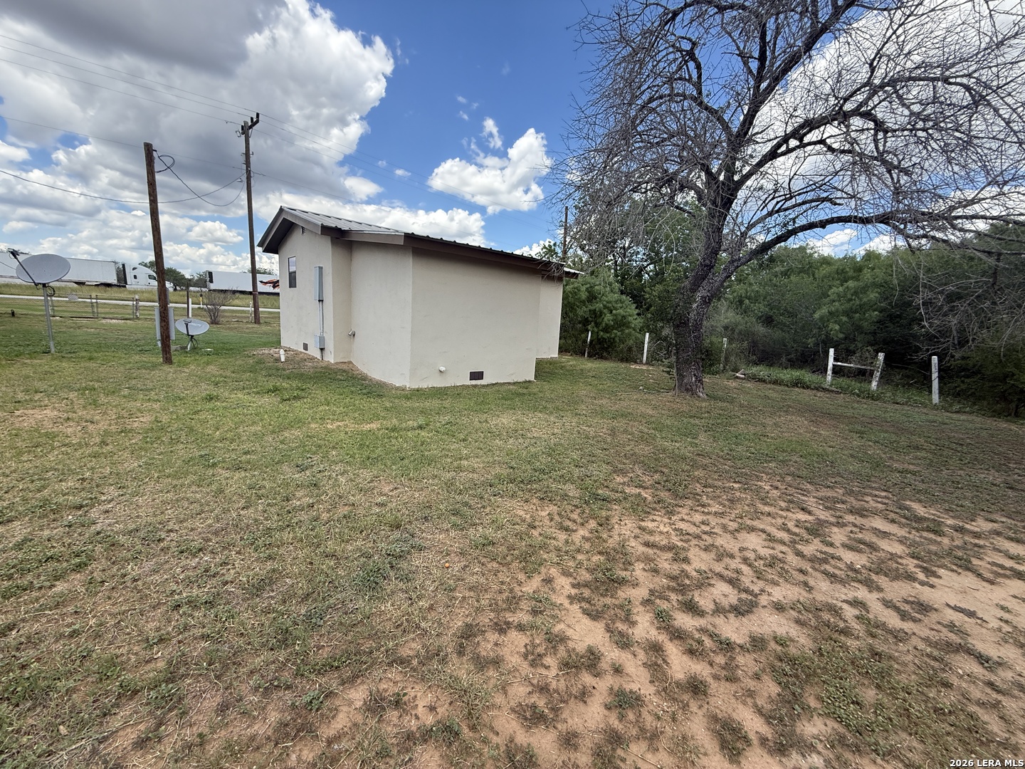 220 County Road 2690