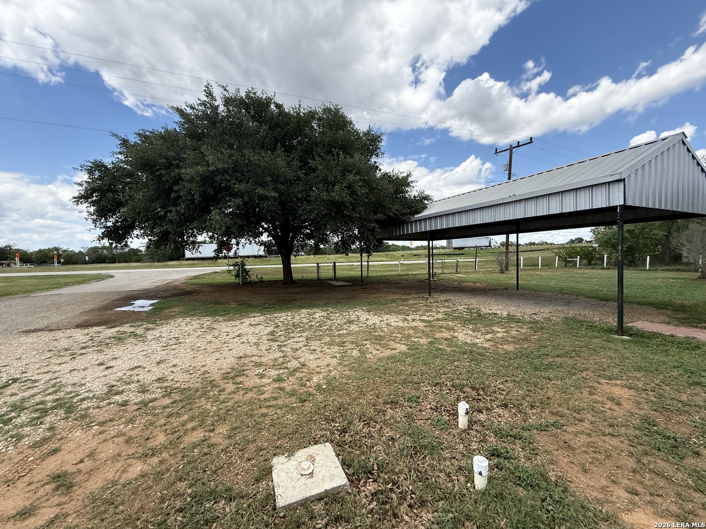 220 County Road 2690