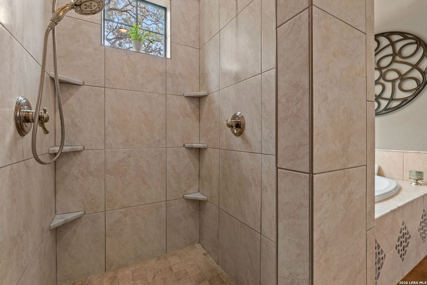 17203 Clovis