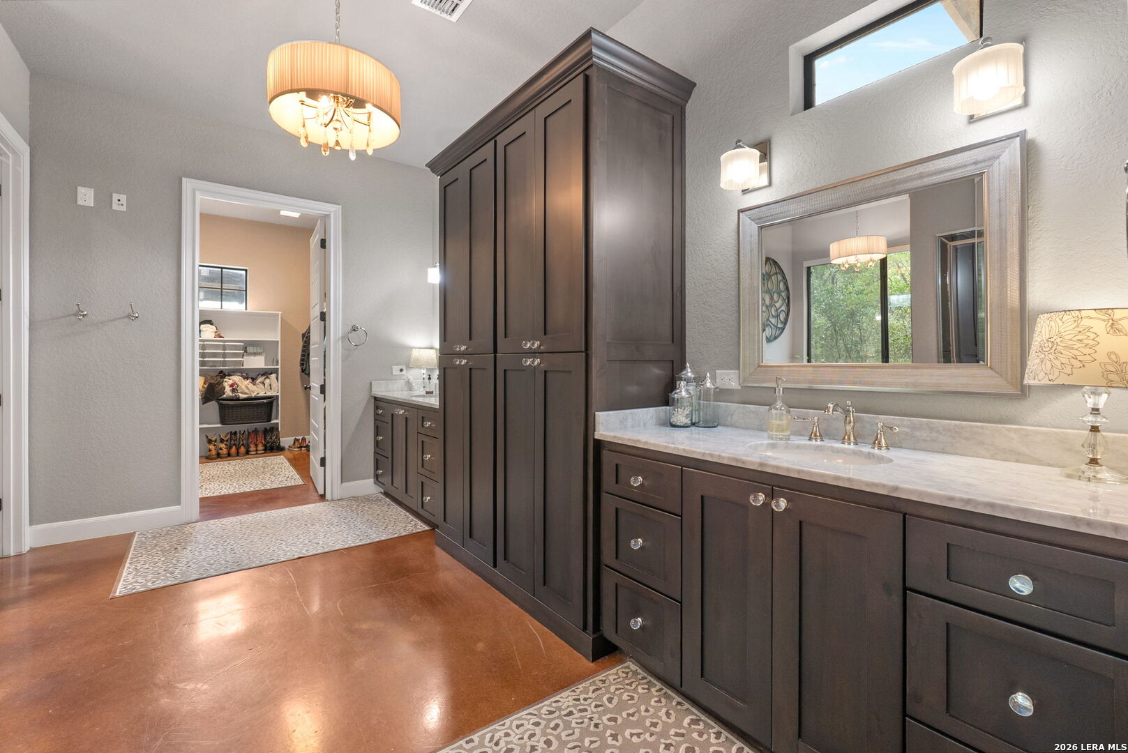 17203 Clovis