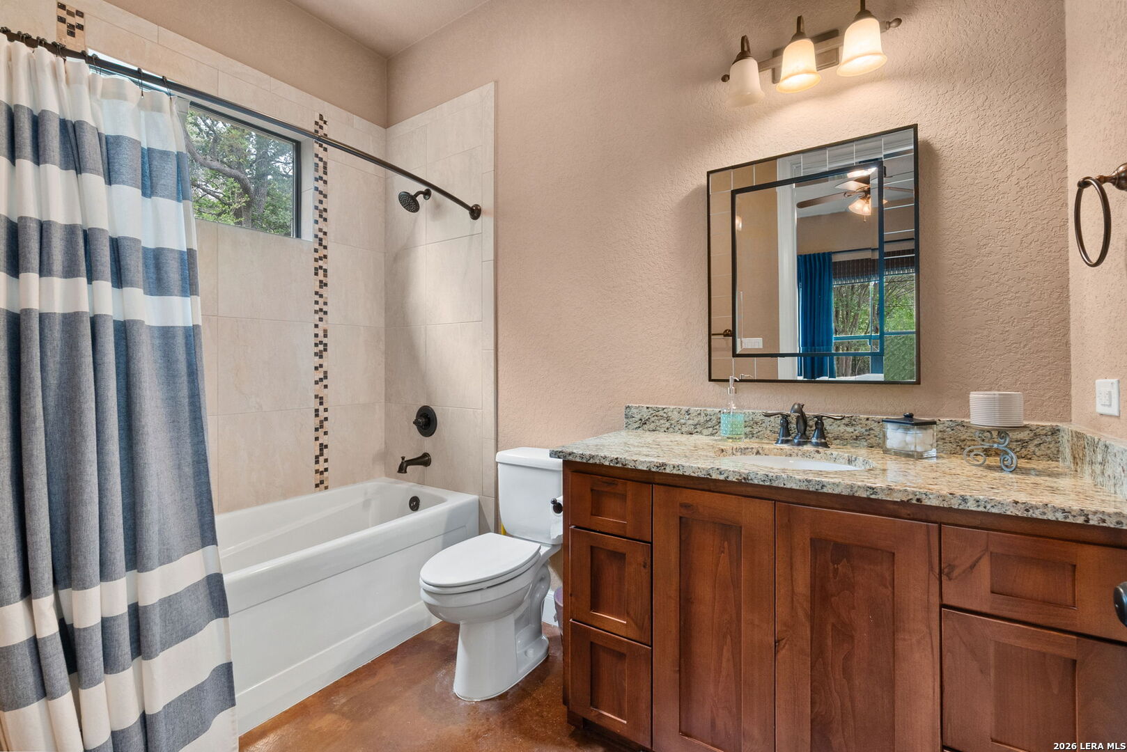 17203 Clovis